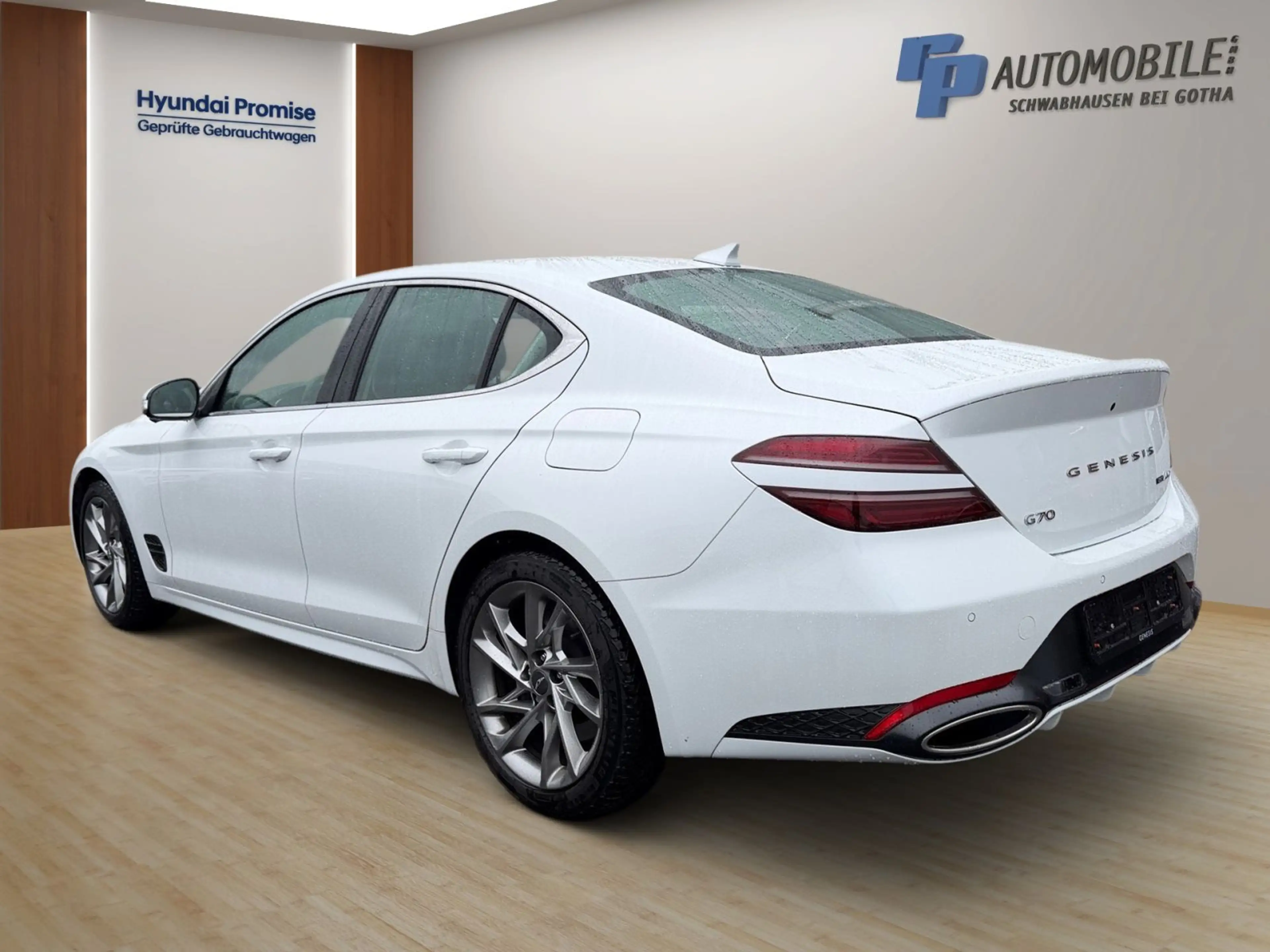 Genesis G70 2.0 T-GDi 4WD Luxury — photo 4