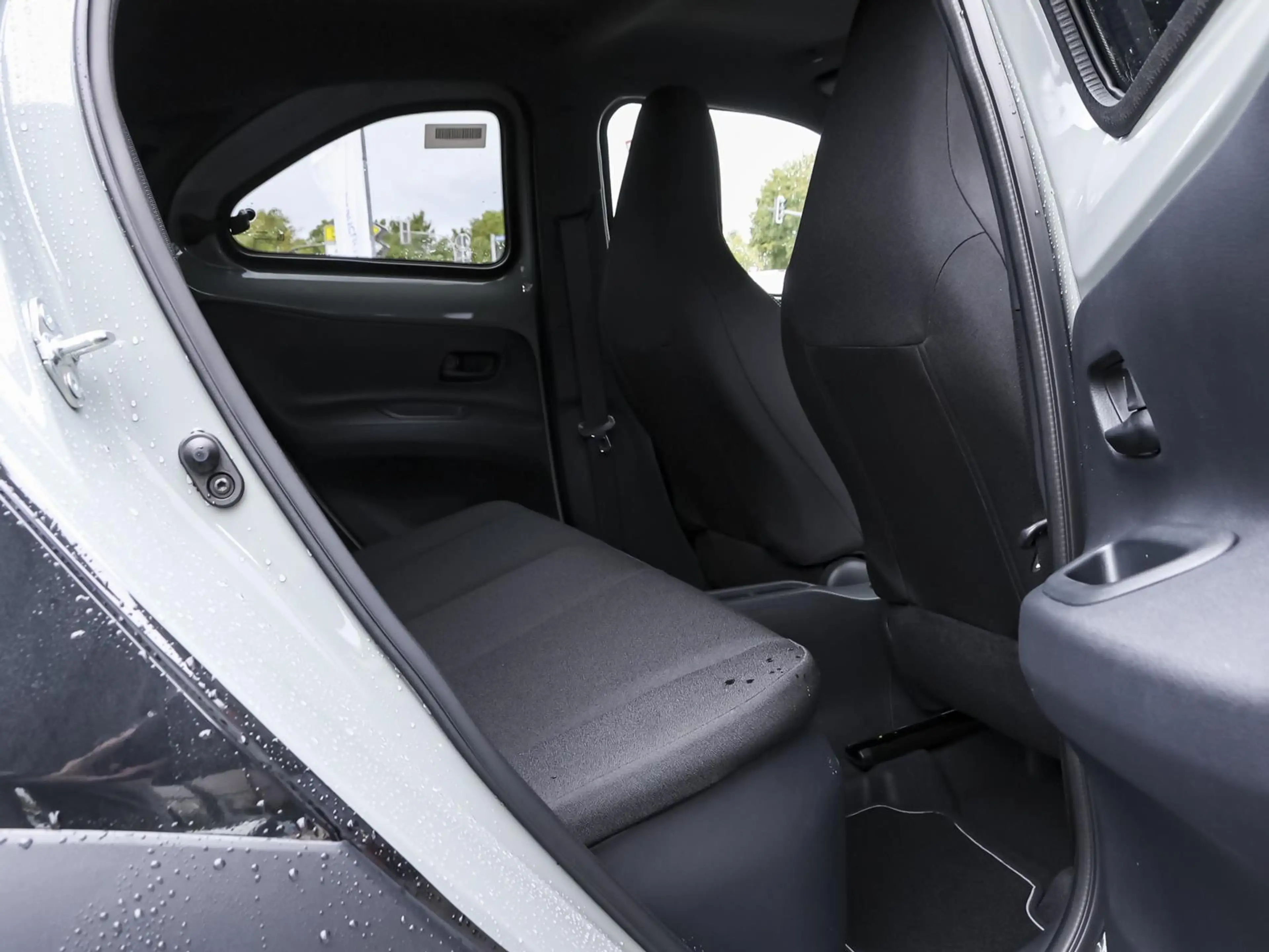 Toyota Aygo X Teamplayer 1.5 l Hybrid PDC KLIMA LM — photo 8