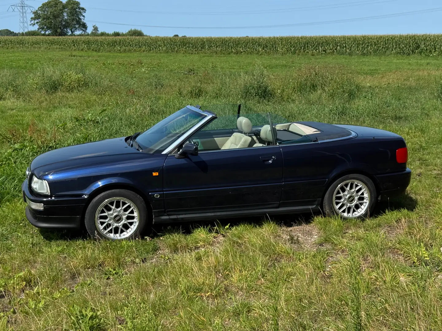 Audi Cabriolet 1.8 5V Pro Line Excl Blauw - 2