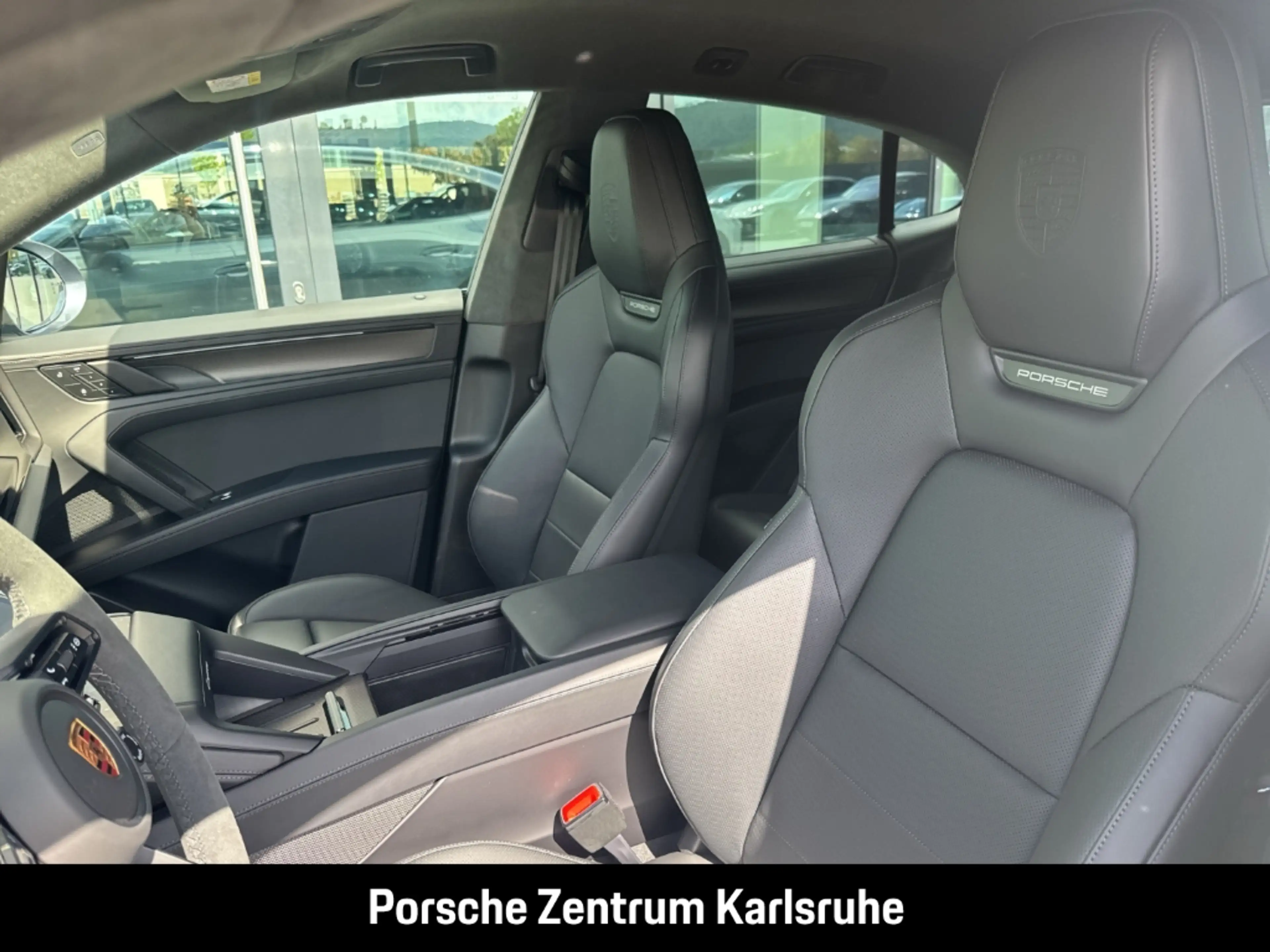 Porsche Cayenne Coupe Electric HA-Lenkung Head-Up 22-Zoll — photo 13