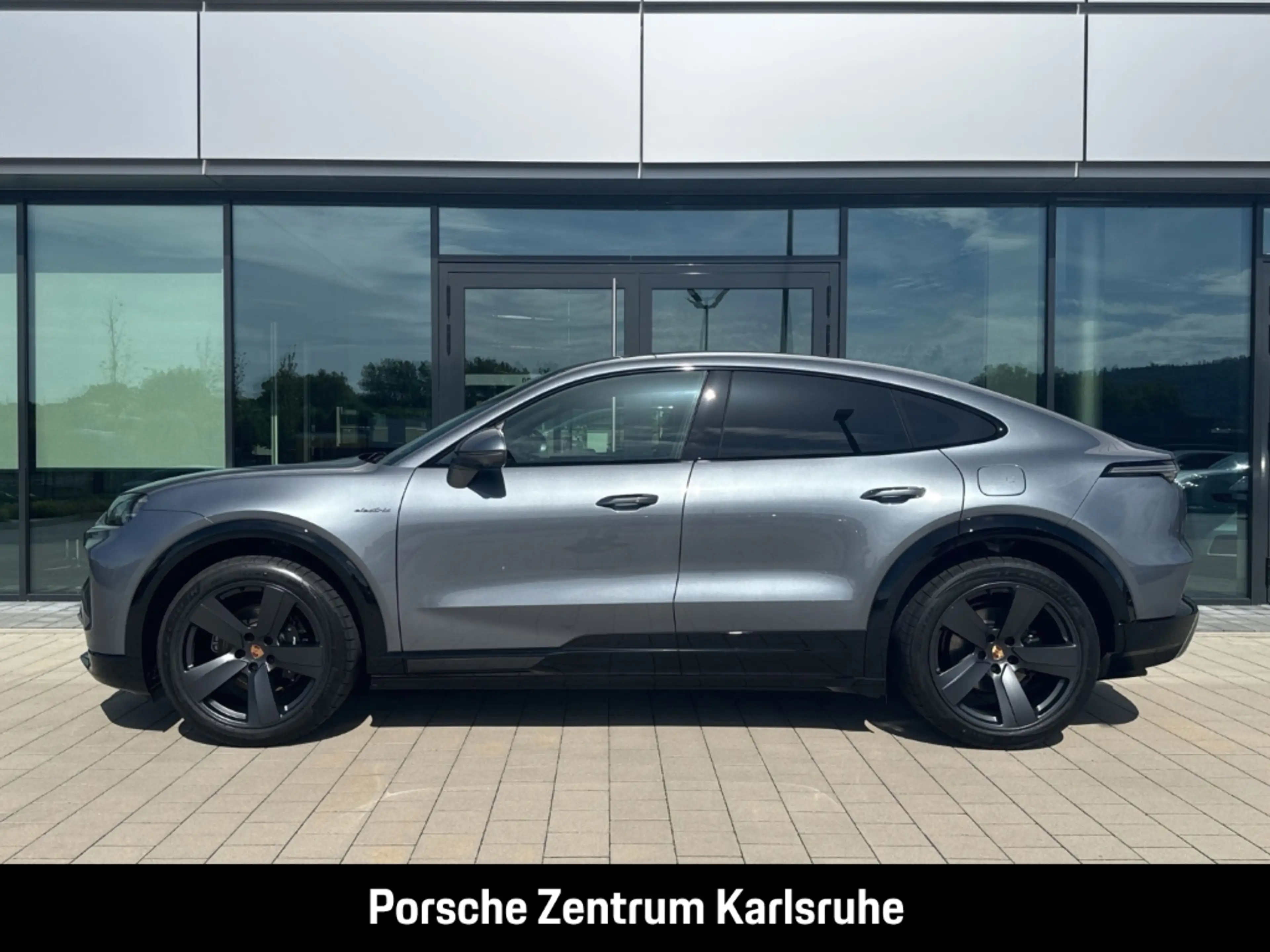 Porsche Cayenne Coupe Electric HA-Lenkung Head-Up 22-Zoll — photo 2