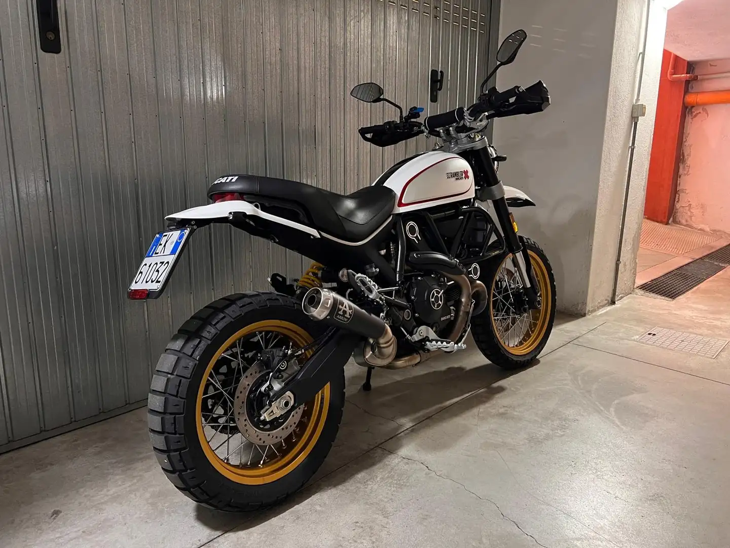 Ducati Scrambler Desert Sled Bianco - 2