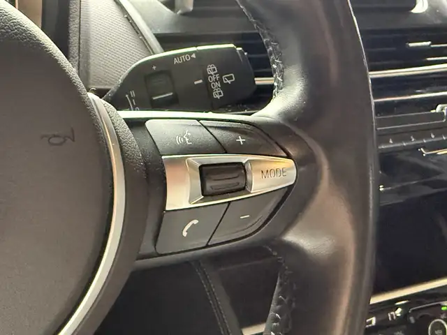 BMW 2 Series view 22