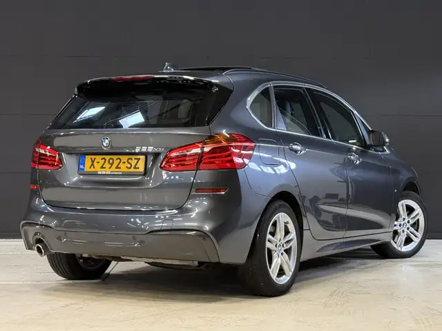 BMW 2 Series view 16