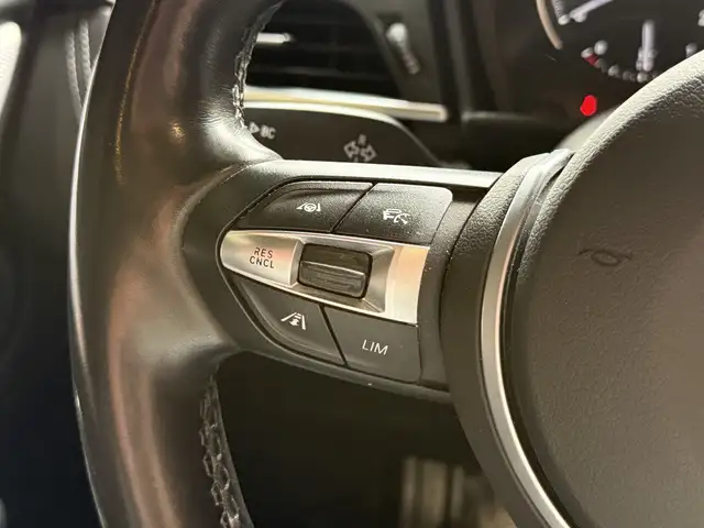 BMW 2 Series view 21