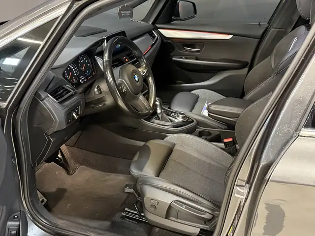 BMW 2 Series view 7