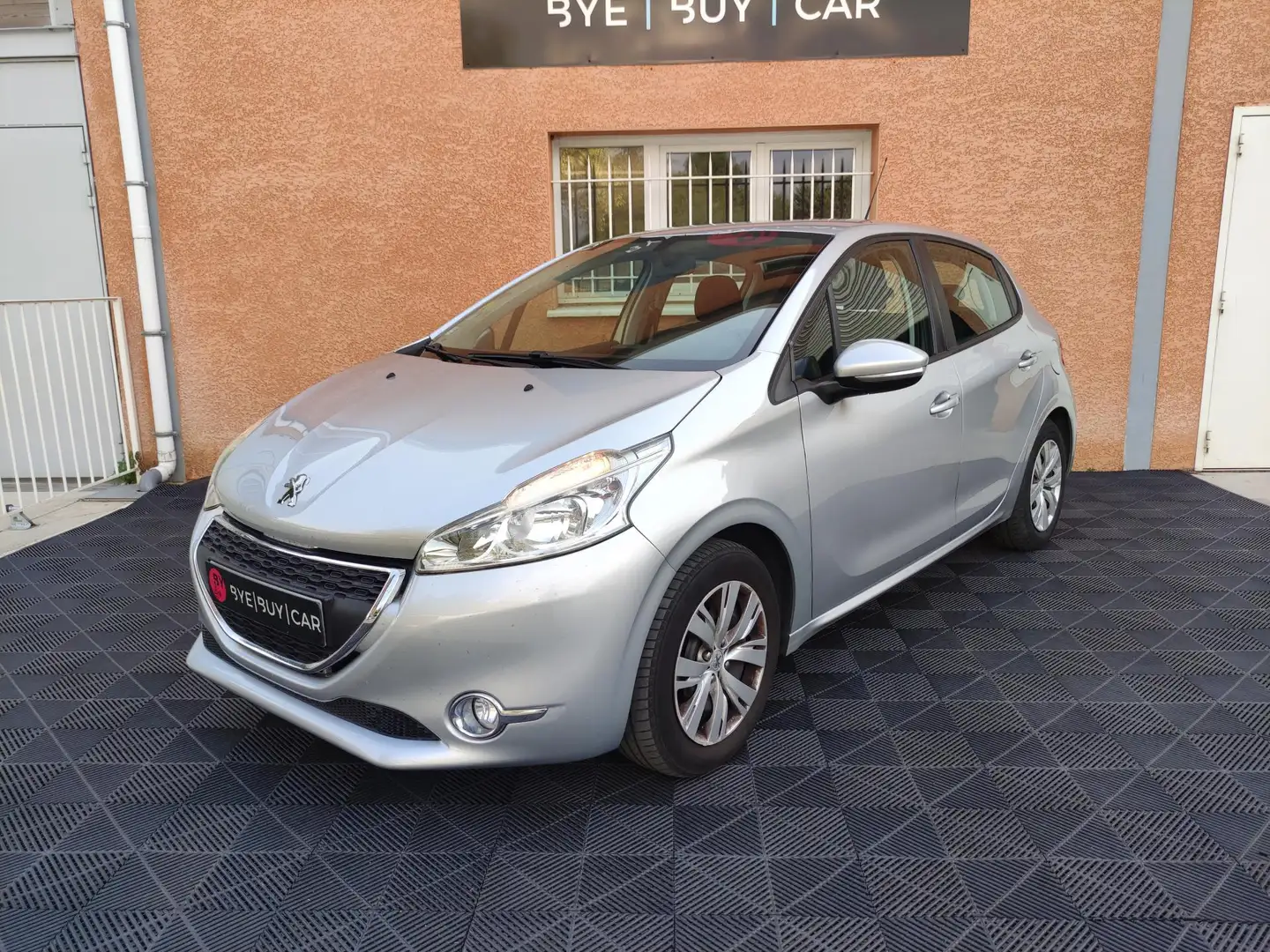 Peugeot 208 1.4 HDI 70 ACTIVE garantie 12 mois Grigio - 1