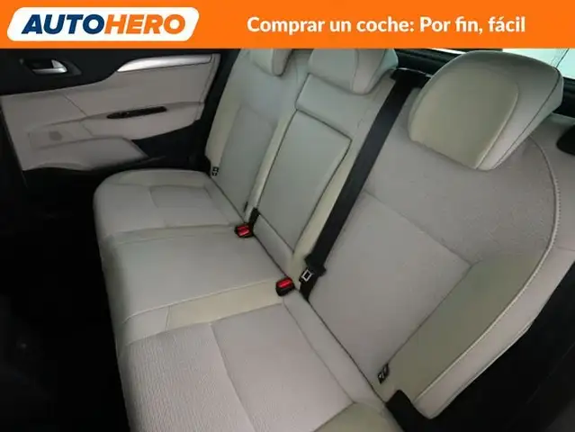Citroen C4 view 15