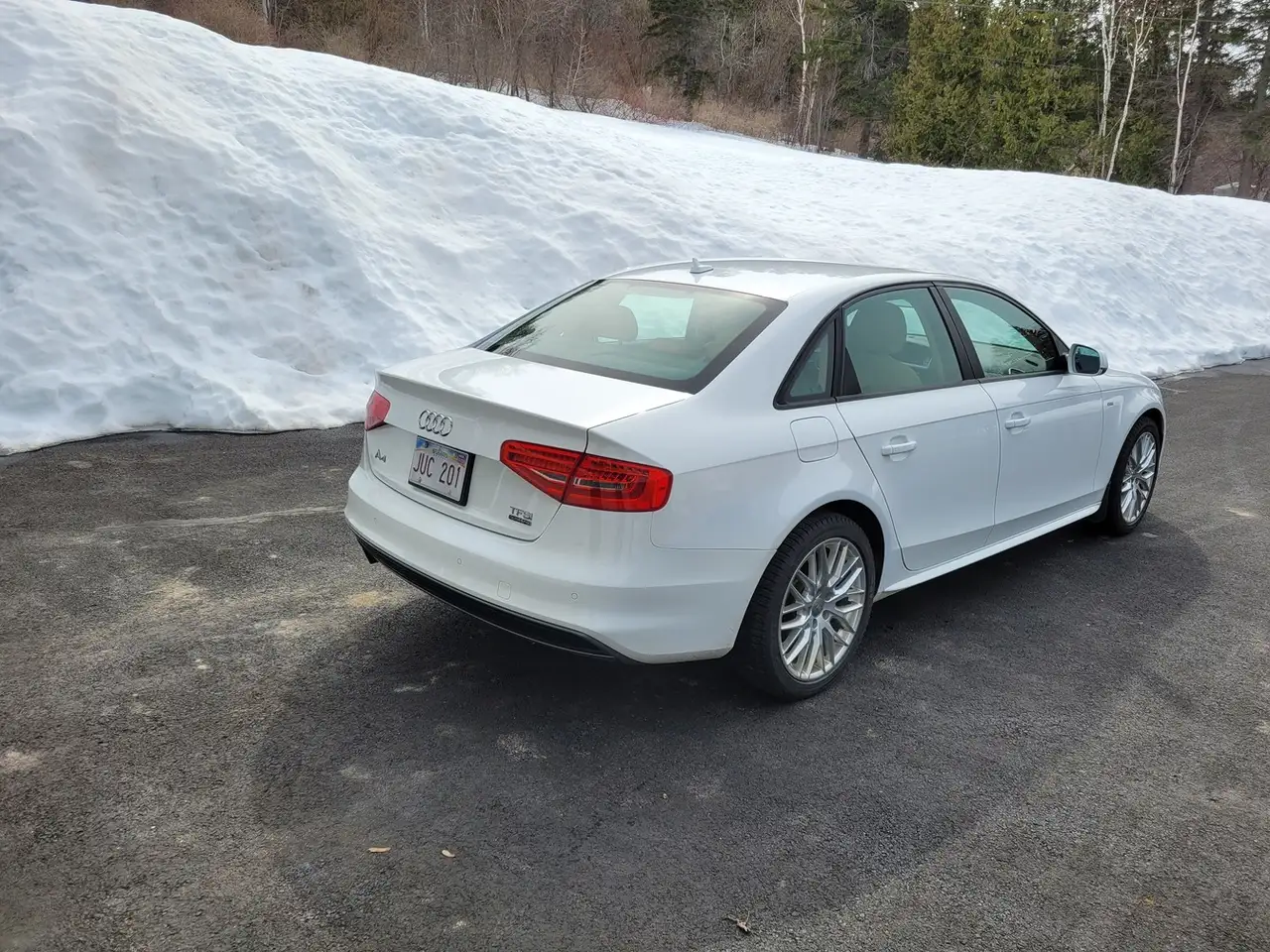 Audi A4 снимка Audi A4