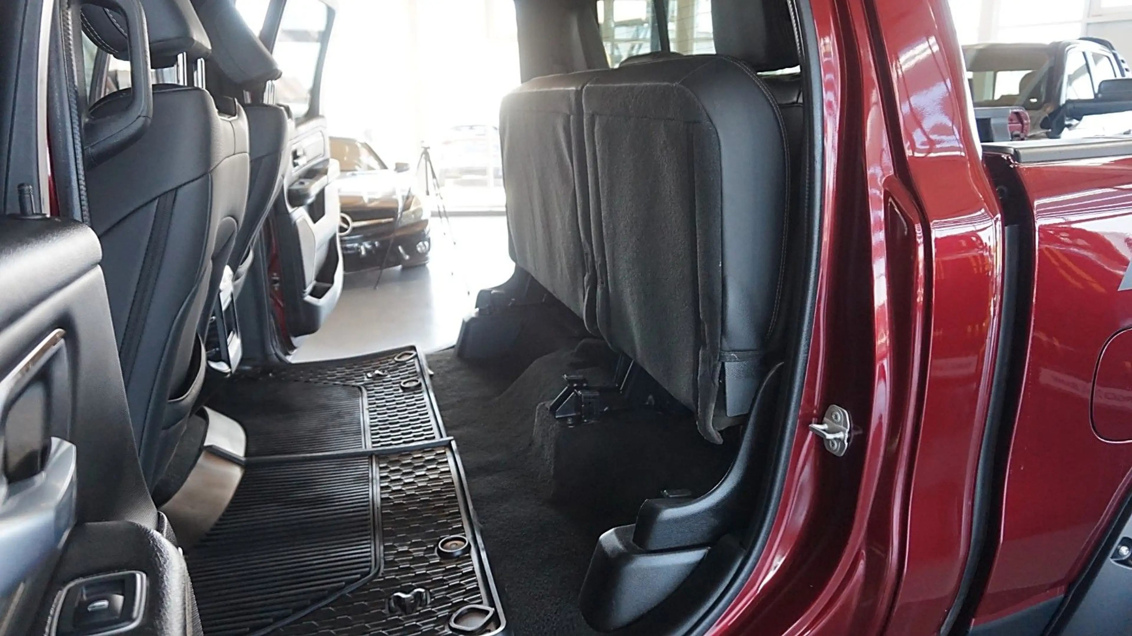 Dodge RAM 1500 HEMI Sport*12 Navi*Alu*Leder* e Torque* — photo 14