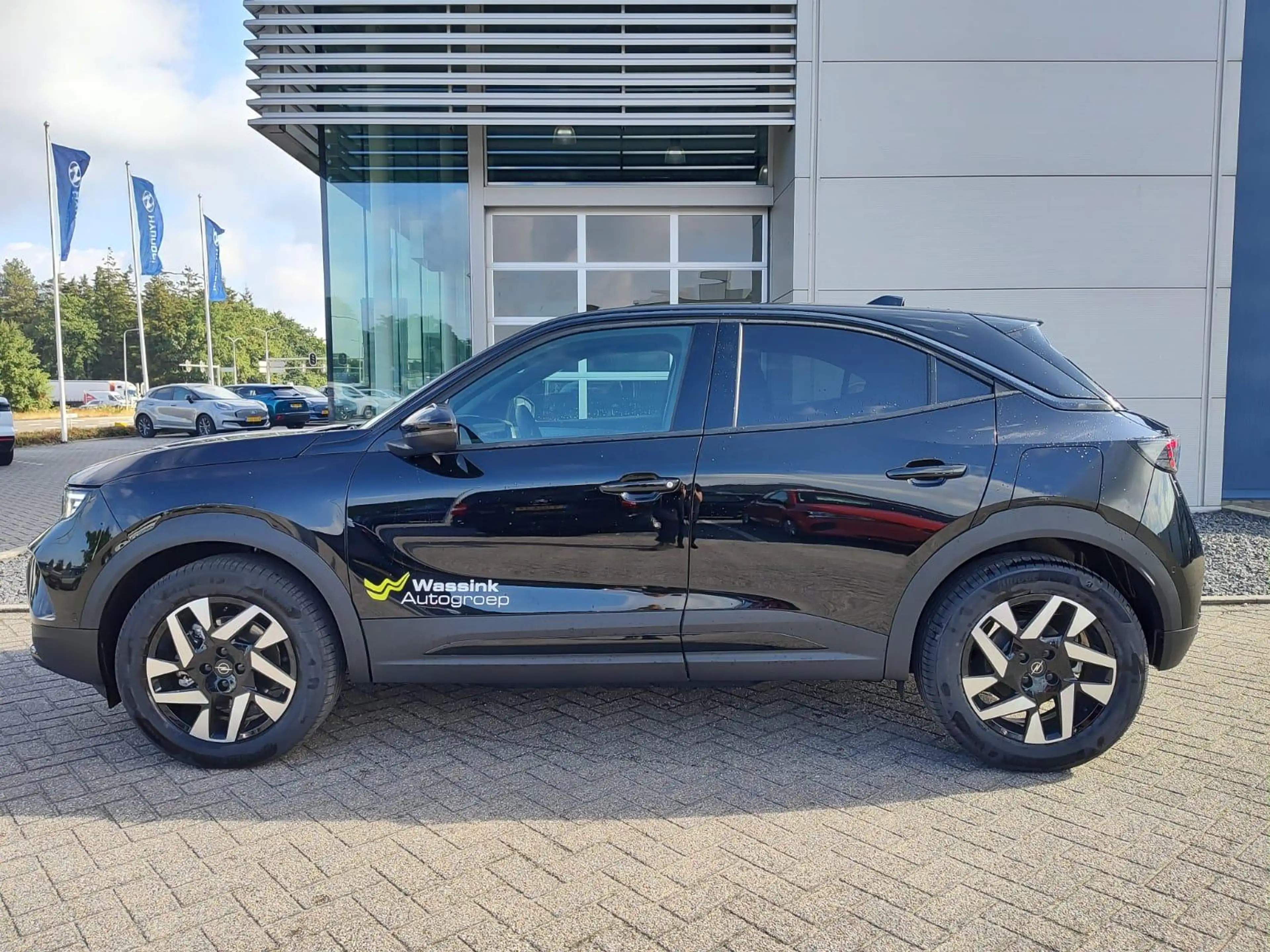 Opel Mokka-E Electric Business Edition 54 kWh — photo 3