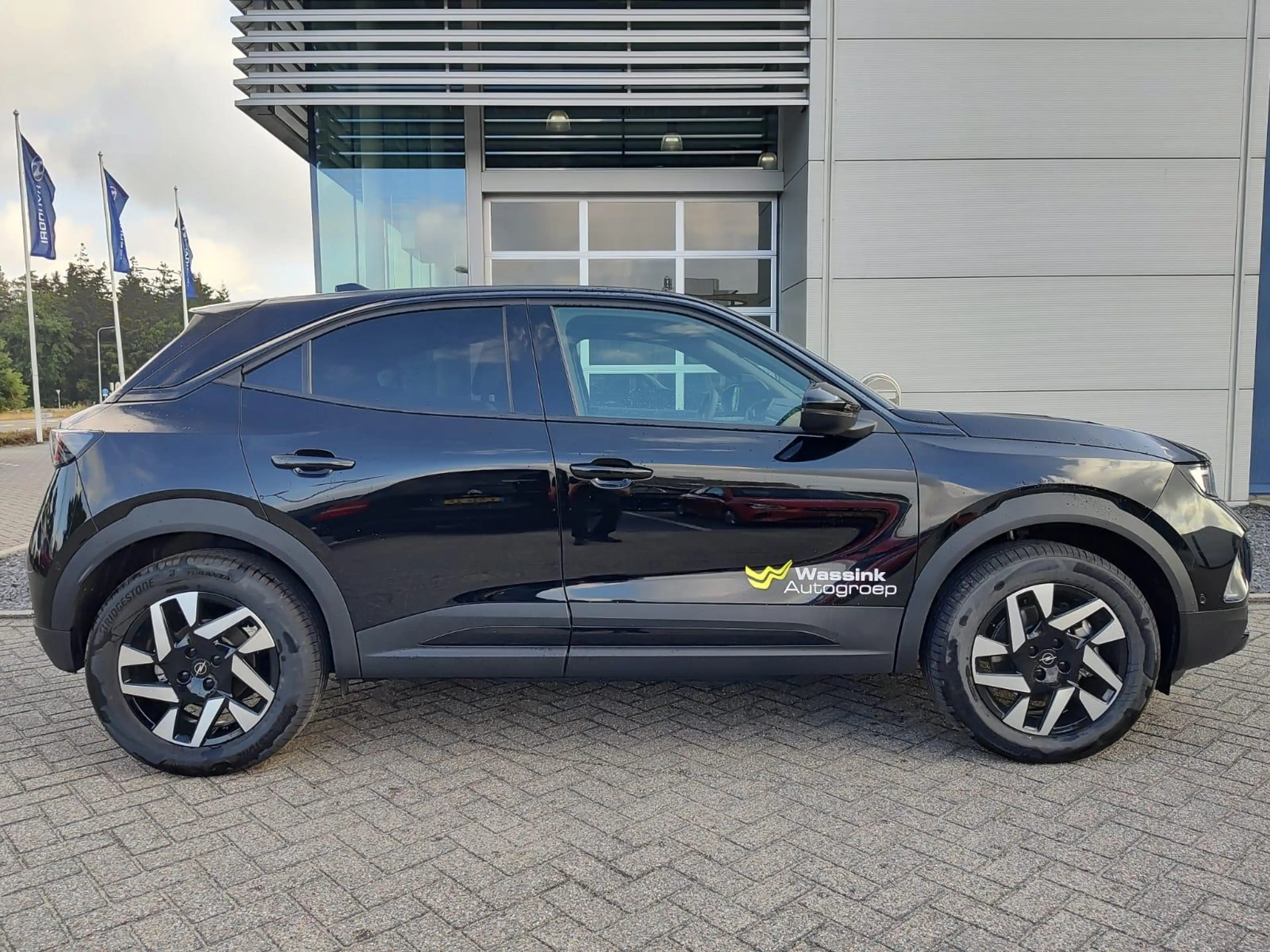 Opel Mokka-E Electric Business Edition 54 kWh — photo 4