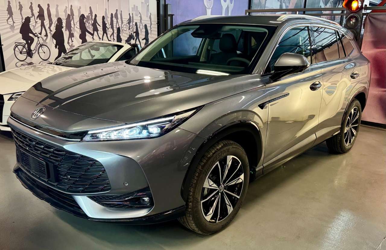 MG HS 1.5T-GDI AT Luxury