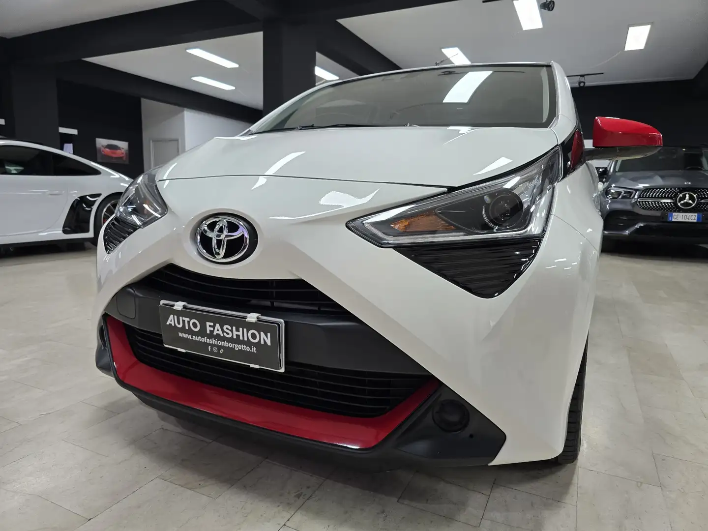 Toyota Aygo Aygo II 2018 5p 5p 1.0 x-clusiv 72cv Bianco - 2