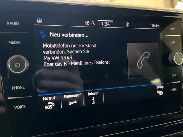 Volkswagen T-Roc view 21