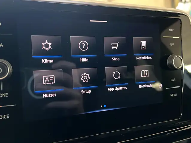Volkswagen T-Roc view 20