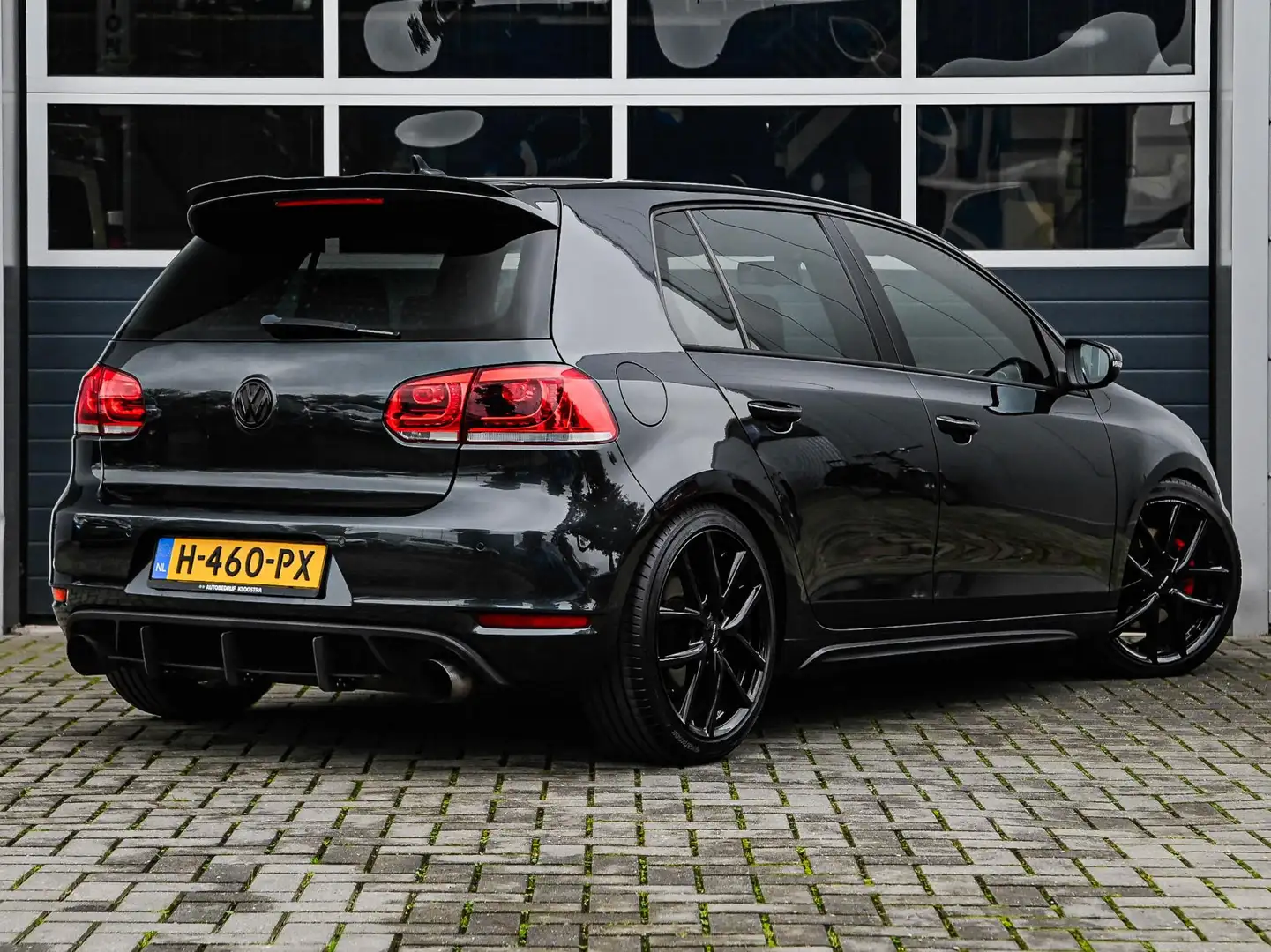 Volkswagen Golf GTI 2.0 300pk | DSG | Xenon | Navi | Climate control | Gris - 2