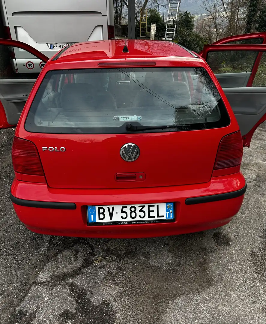 Volkswagen Polo 5p 1.4 Comfortline Rosso - 2