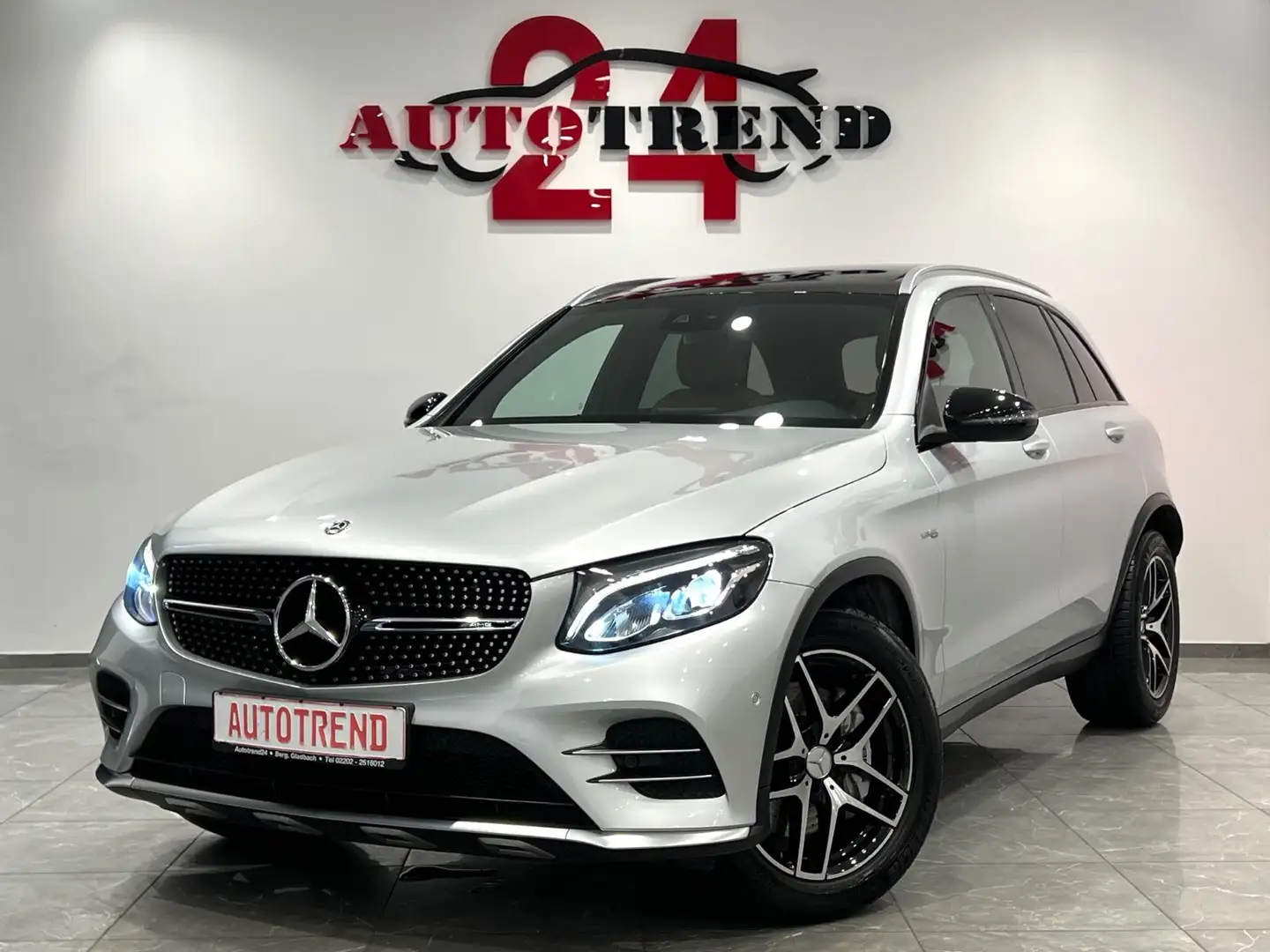 Mercedes-Benz GLC 43 AMG 4Matic 76TKM PANO+BURMESTER+KAMERA Stříbrná - 1