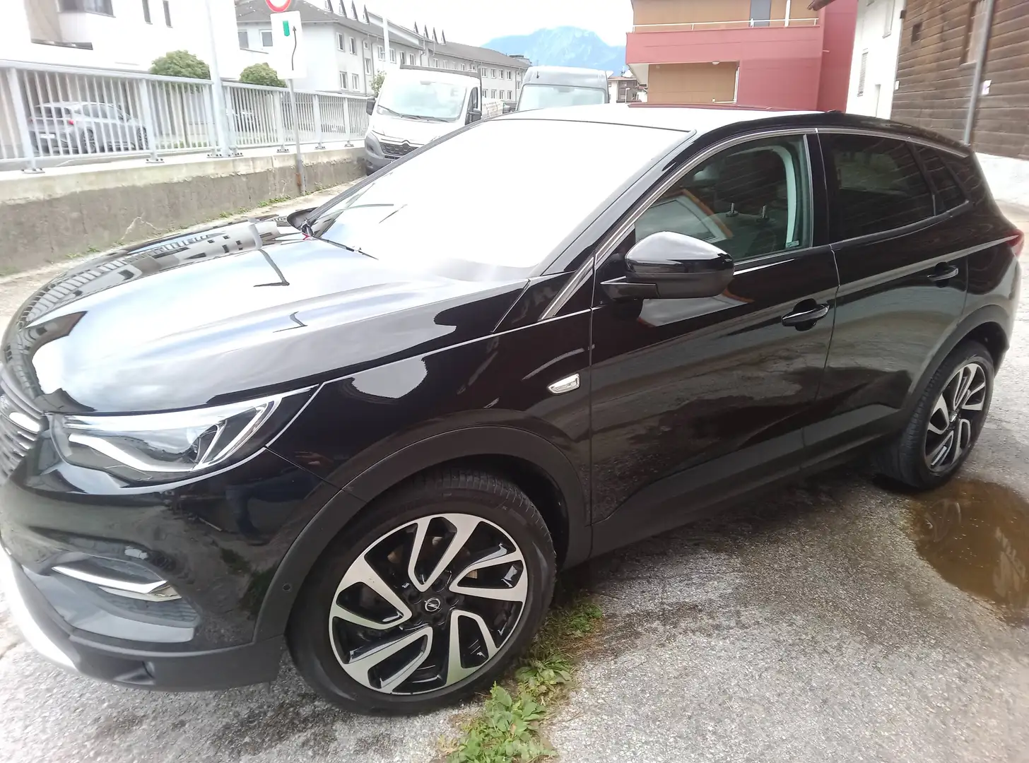 Opel Grandland X Grandland X 1,6 CDTI BlueInjection Schwarz - 2