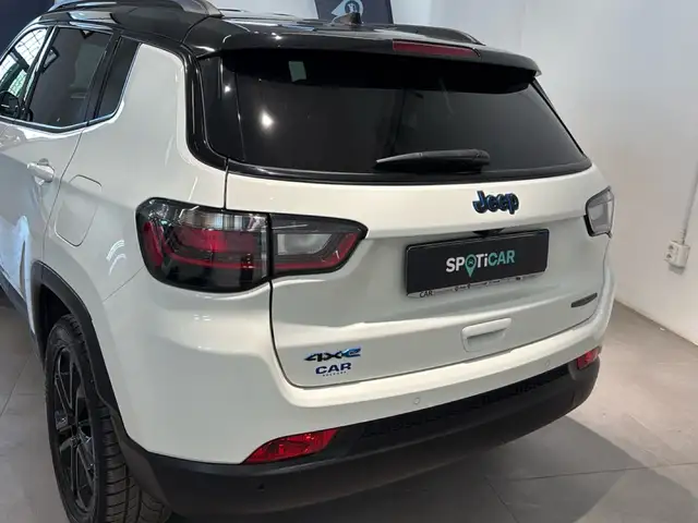 Jeep Compass view 5