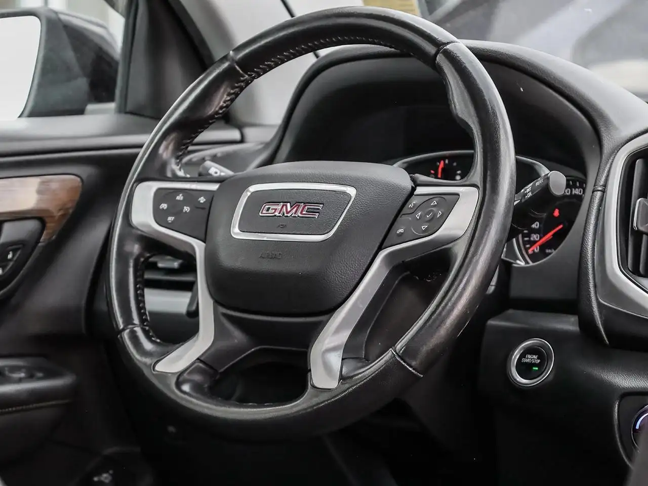 GMC Terrain снимка GMC Terrain