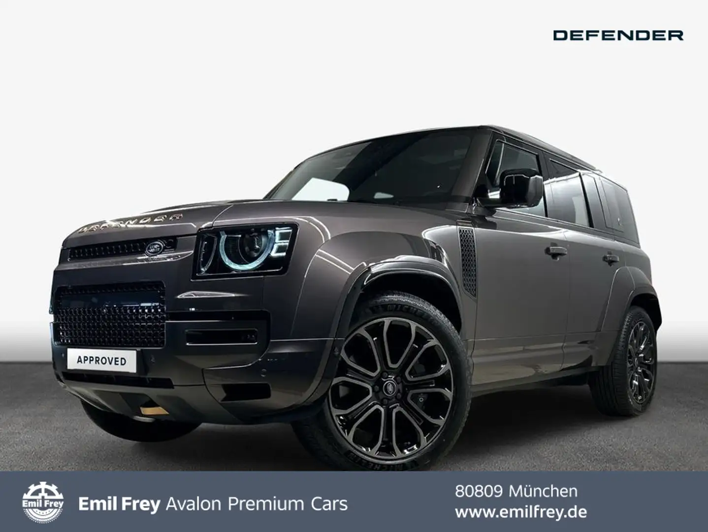 Land Rover Defender 110 P635 OCTA Grijs - 1