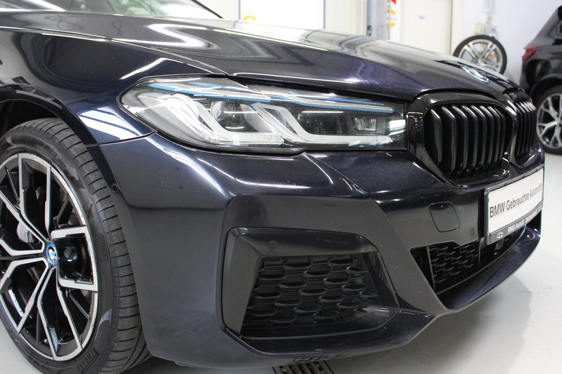 BMW 545 e xDrive,HUD,Kamera,H&K,Komfort,Laser — photo 15