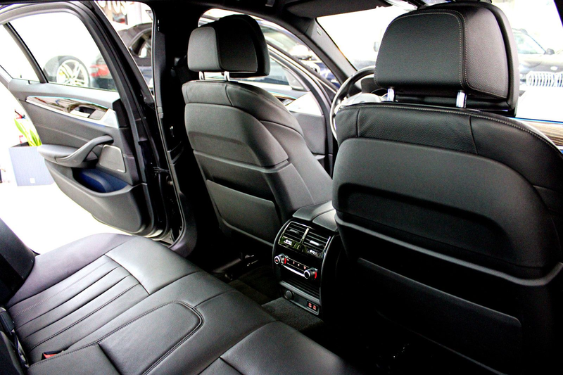 BMW 545 e xDrive,HUD,Kamera,H&K,Komfort,Laser — photo 11