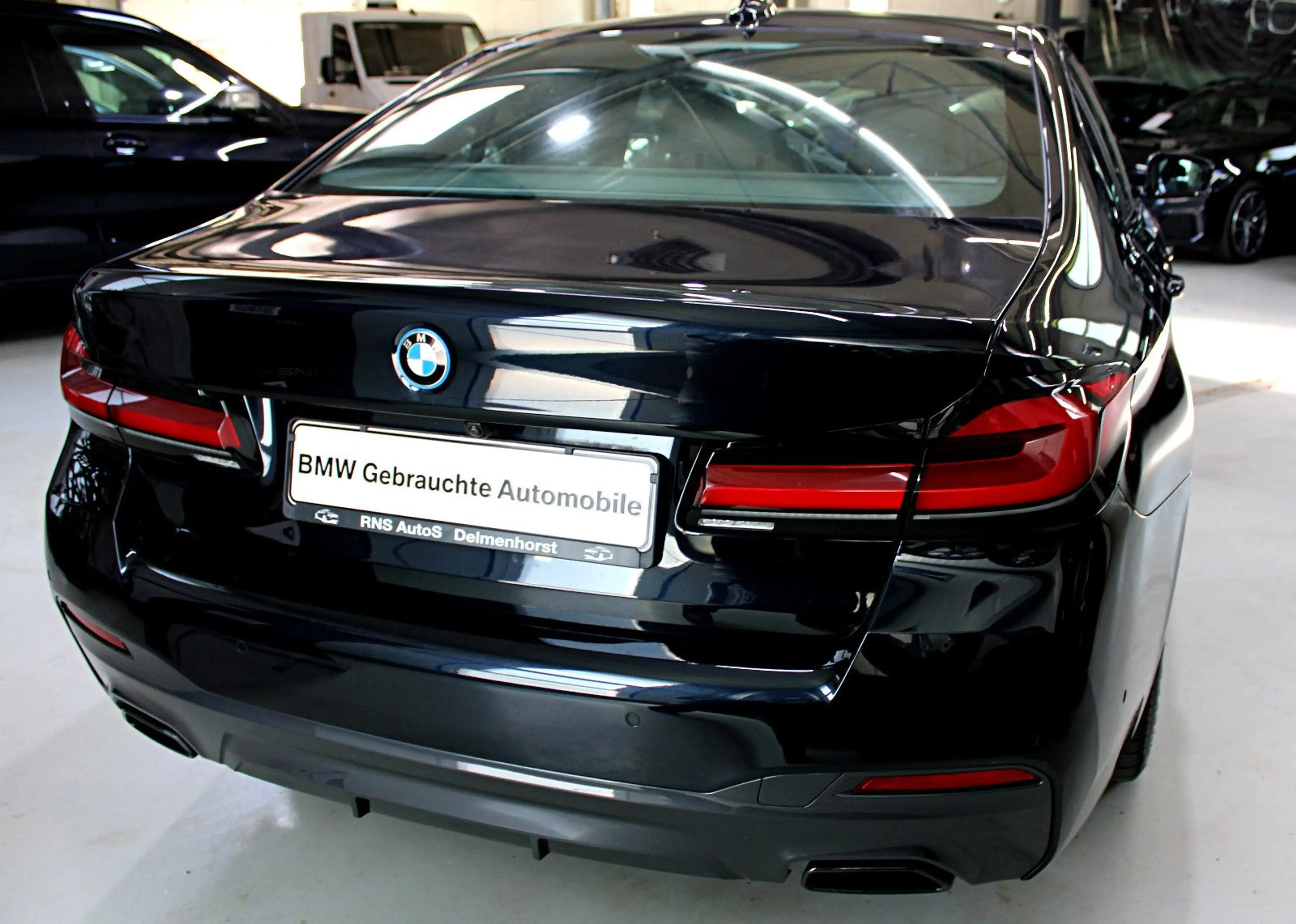 BMW 545 e xDrive,HUD,Kamera,H&K,Komfort,Laser — photo 6