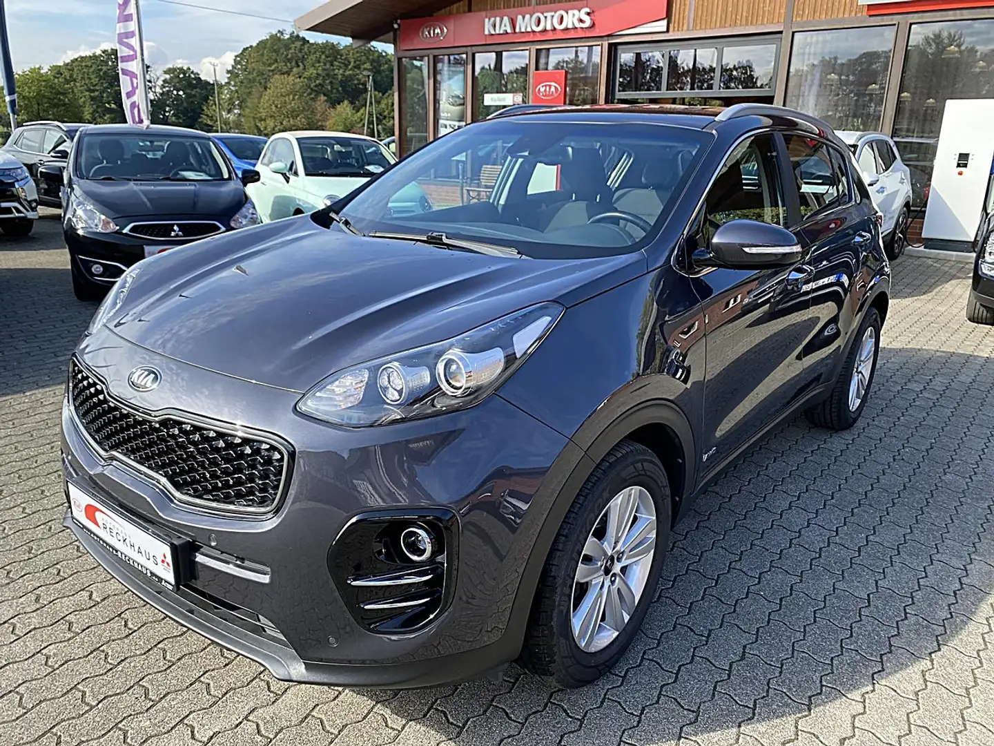 Kia Sportage 2.0D 136PS AWD AT VISION KOMFORT Klima Navi Gris - 2