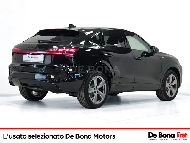 Audi Q3 view 2