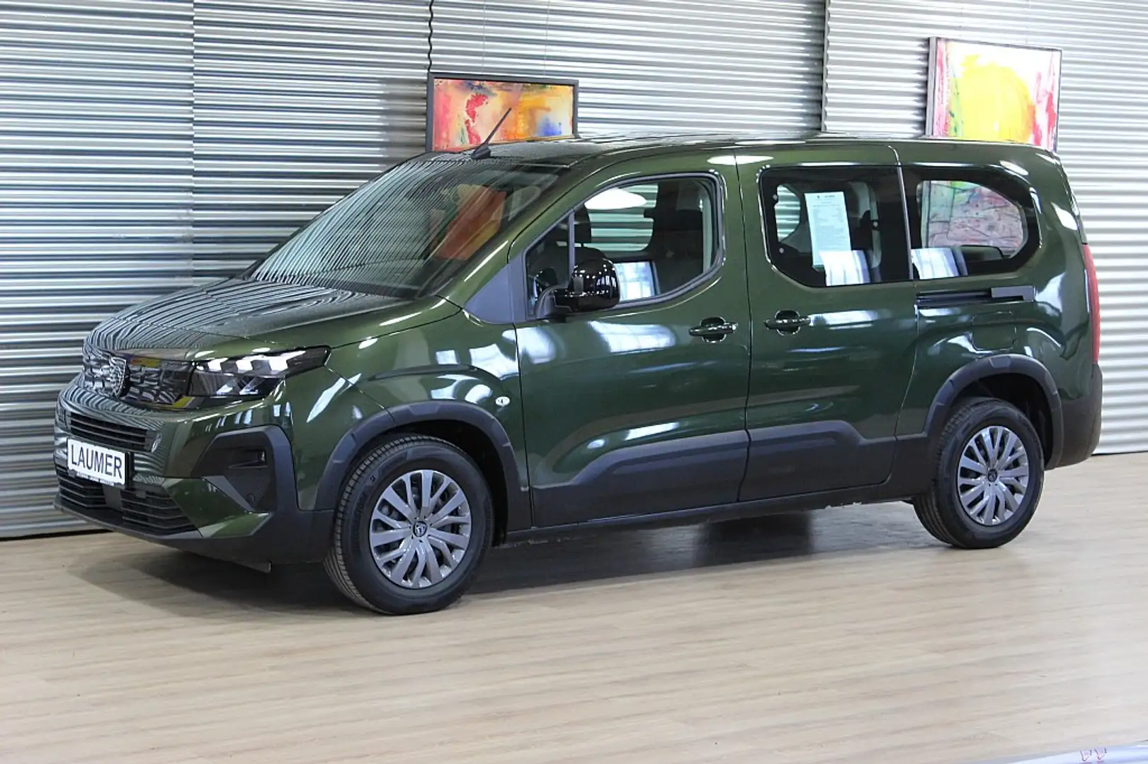 Peugeot Rifter Lang BlueHDI 130 S&S Allure 6-Gang-Manuell 7-Si... Grün - 1