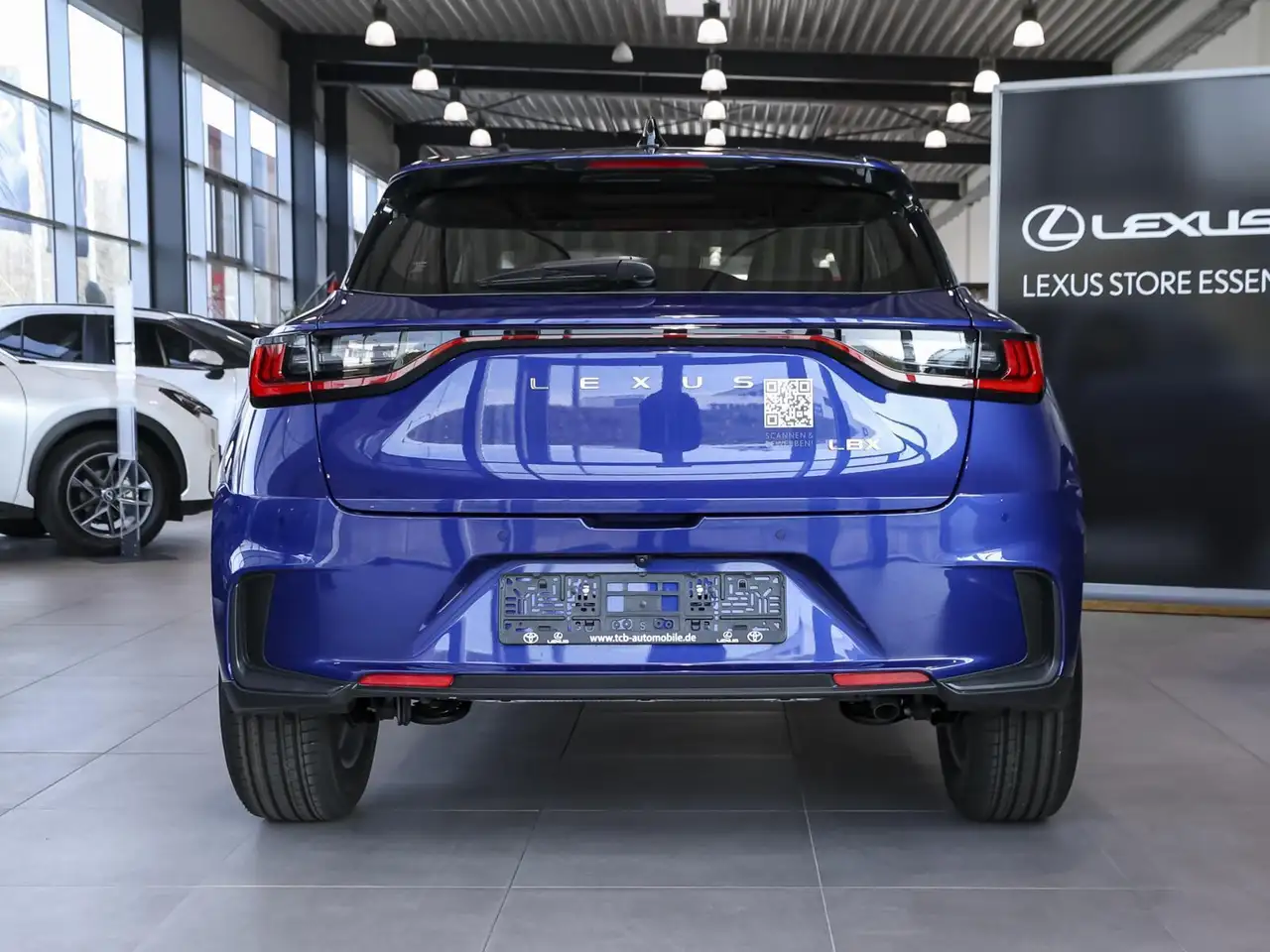 Lexus LBX 1.5 Hybrid Komfort NAVI PDC KLIMA BT ZV SERVO 3