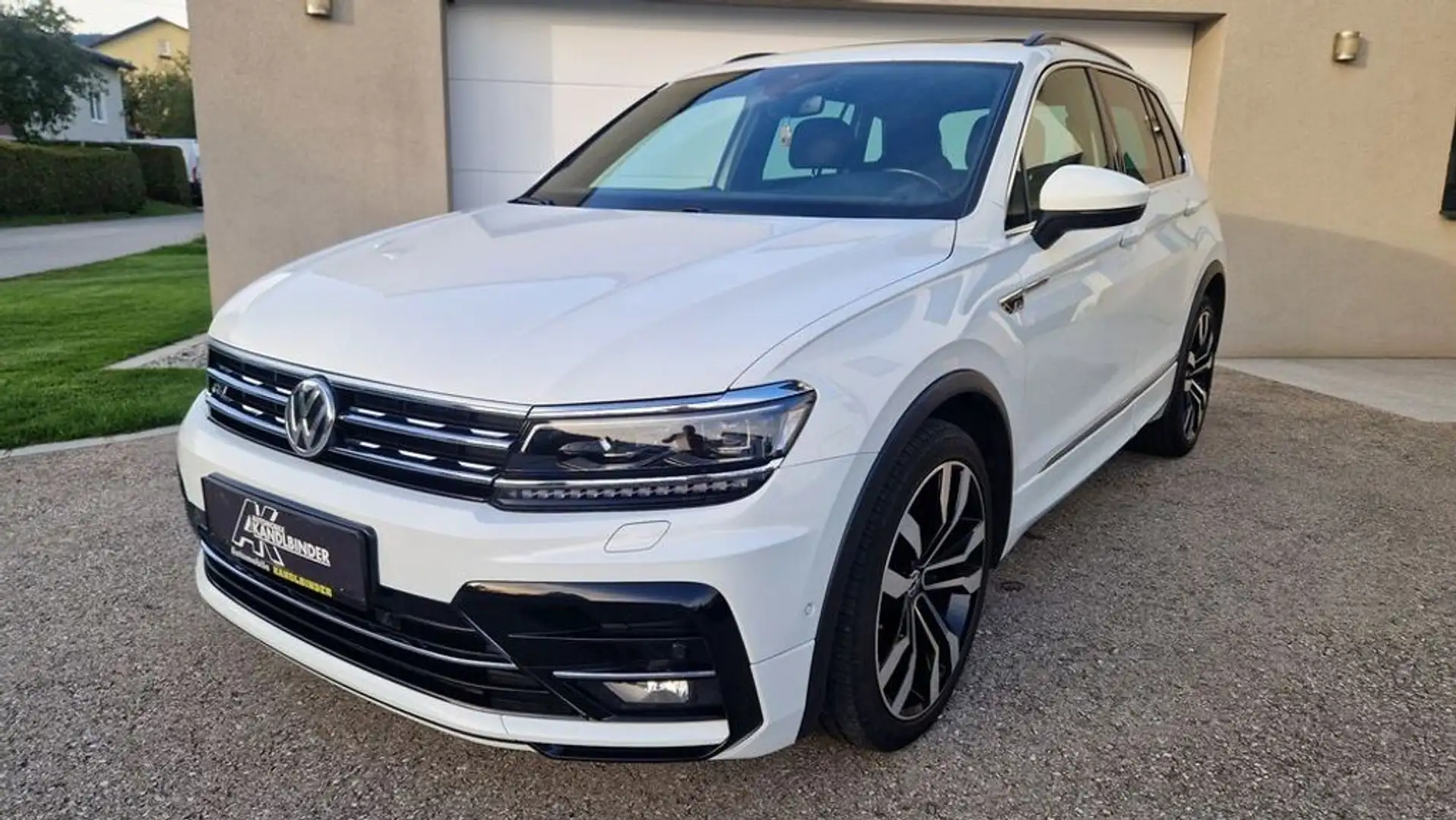 Volkswagen Tiguan 2.0 TDI DSG R-Line Sky 4Motion ''AHV'' Weiß - 1