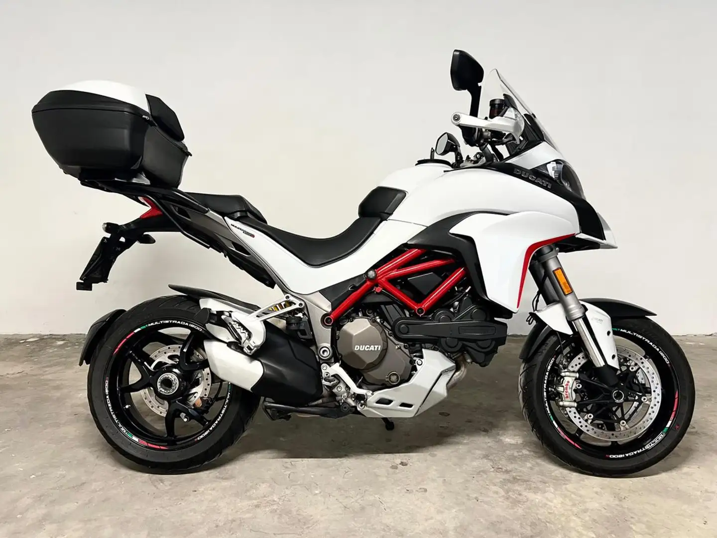 Ducati Multistrada 1200 S Touring Bianco - 1