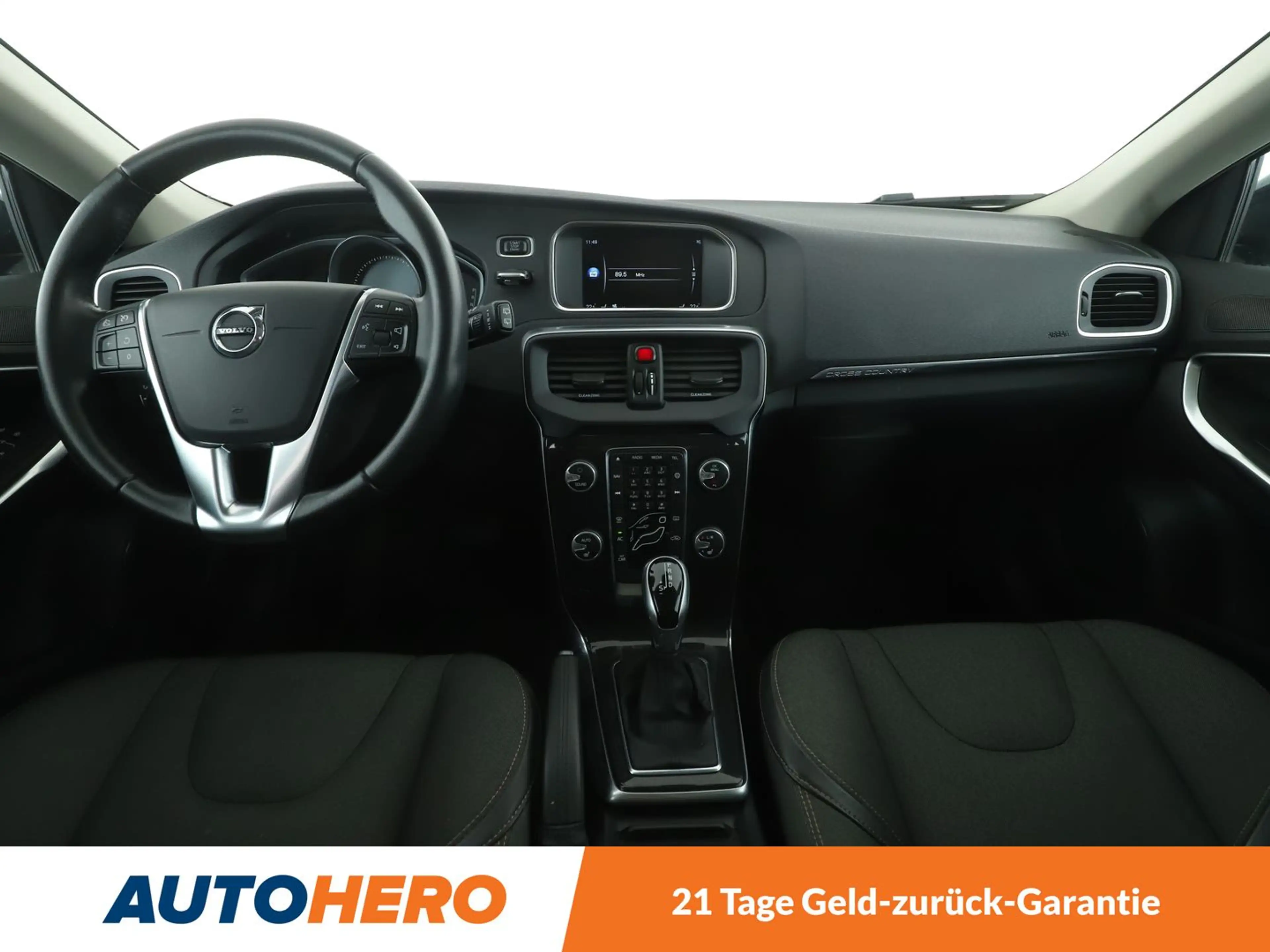 Volvo V40 Cross Country 2.0 D3 Momentum Aut.*NAVI*PDC*TEMPO*PANO*SHZ* — photo 12