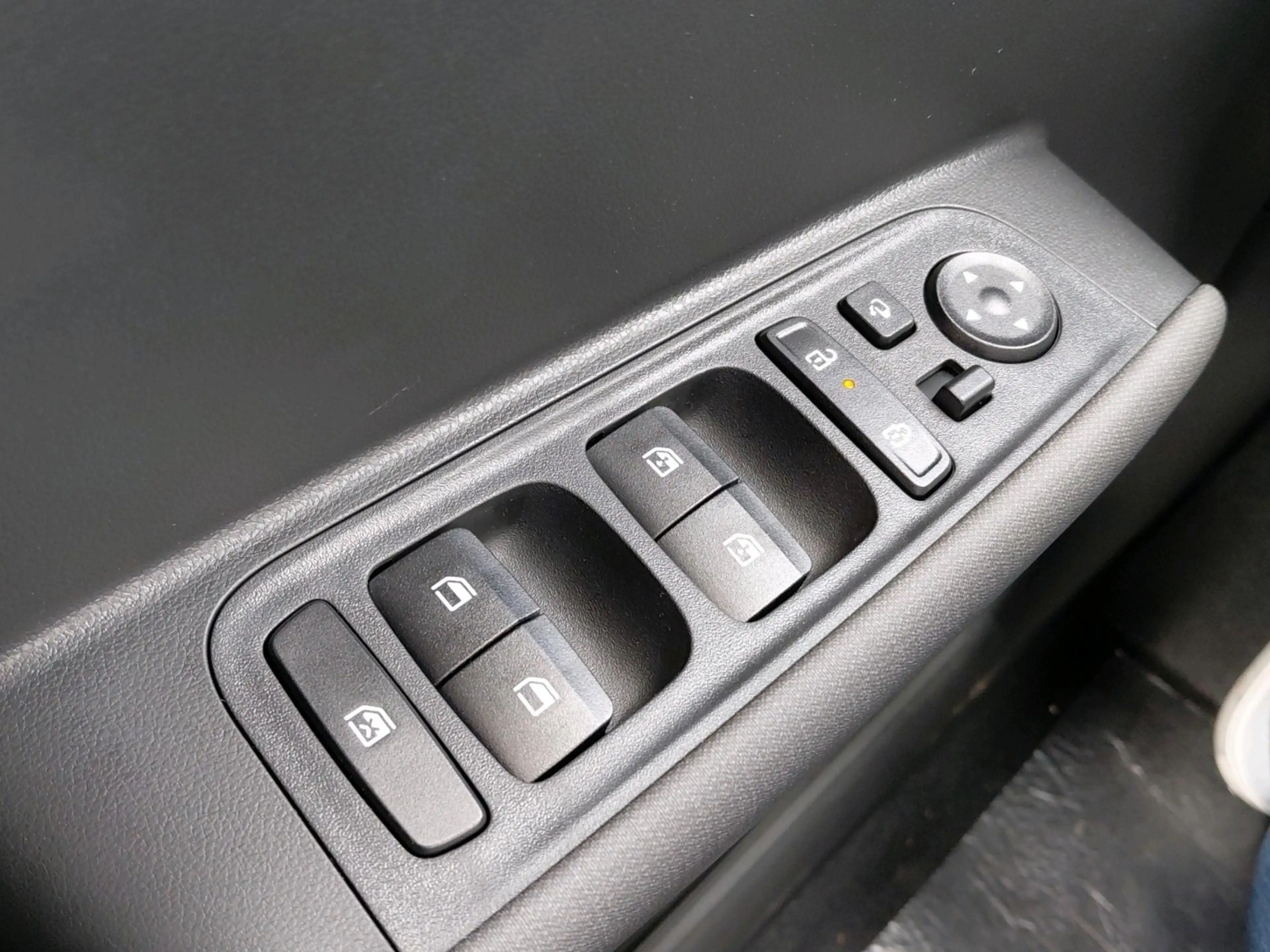 Hyundai Inster Pulse Advanced 42 kWh — photo 15