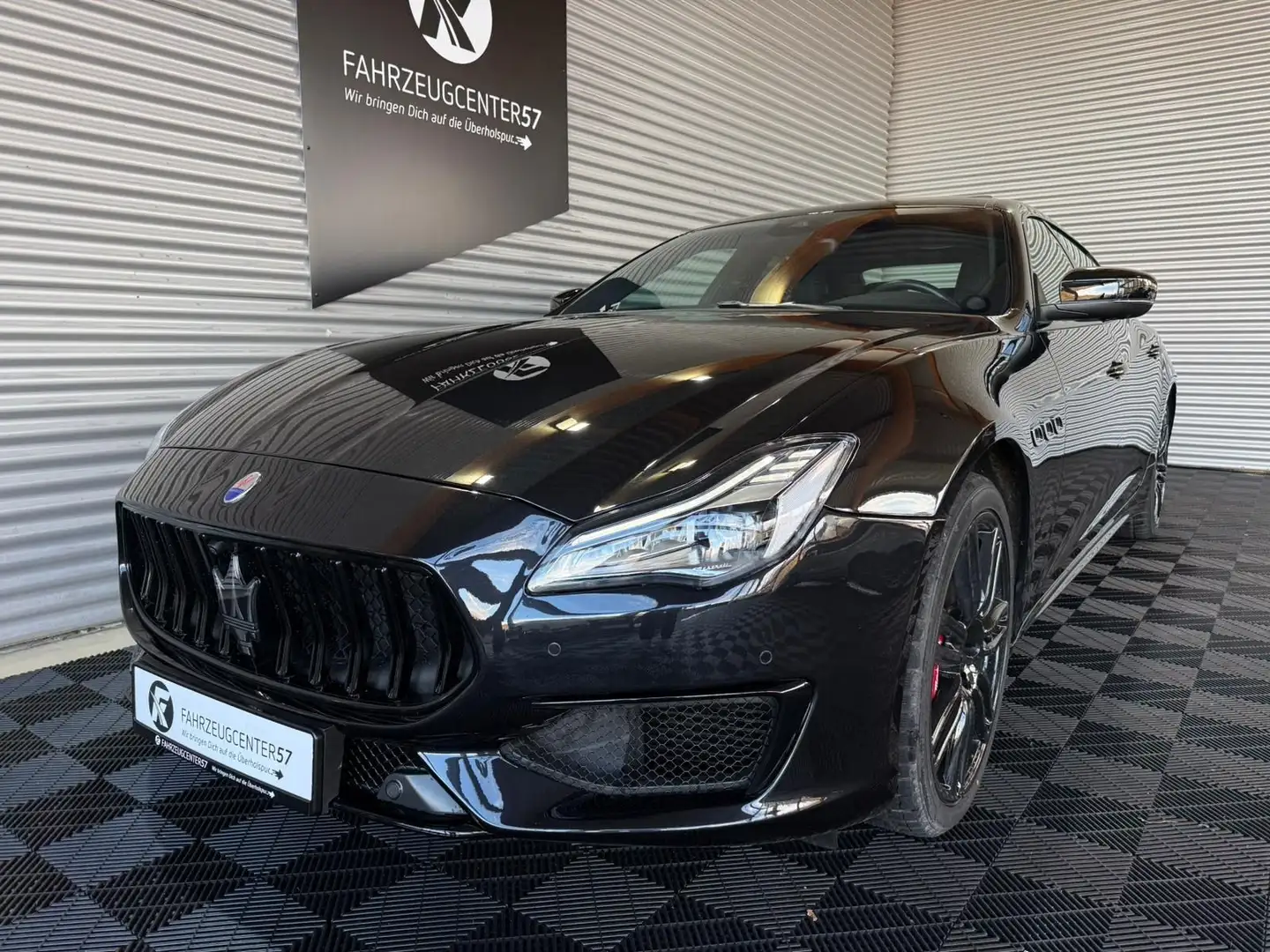 Maserati Quattroporte 3.0 V6 S Q4/CARPLAY/360°/H&K/ACC Noir - 2