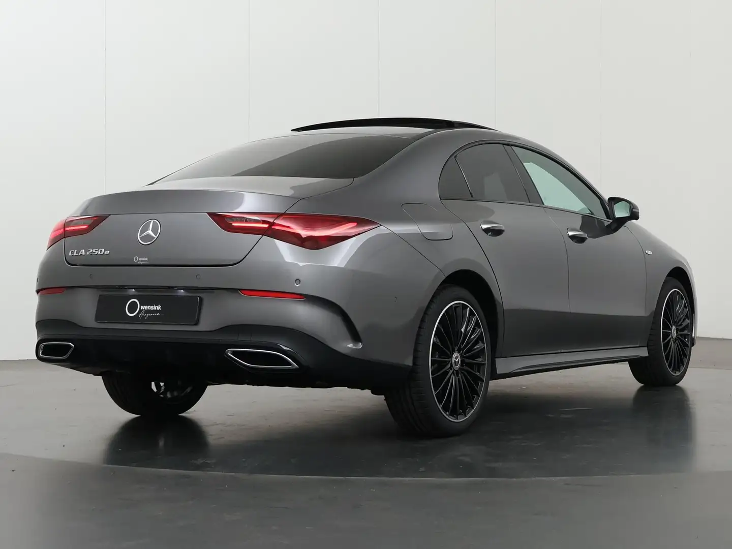 Mercedes-Benz CLA 250 e Business Solution AMG | 360° camera | Panoramasc Grijs - 2