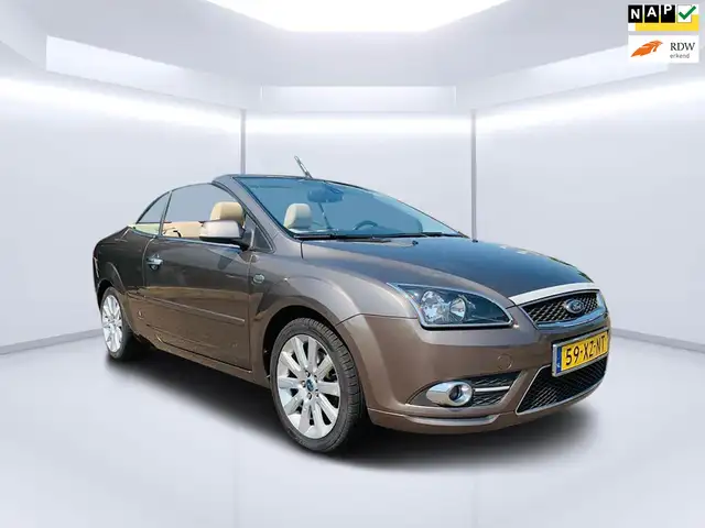 Ford Focus CC Coupé-Cabriolet 2.0-16V Titanium, Cabriolet, Airco