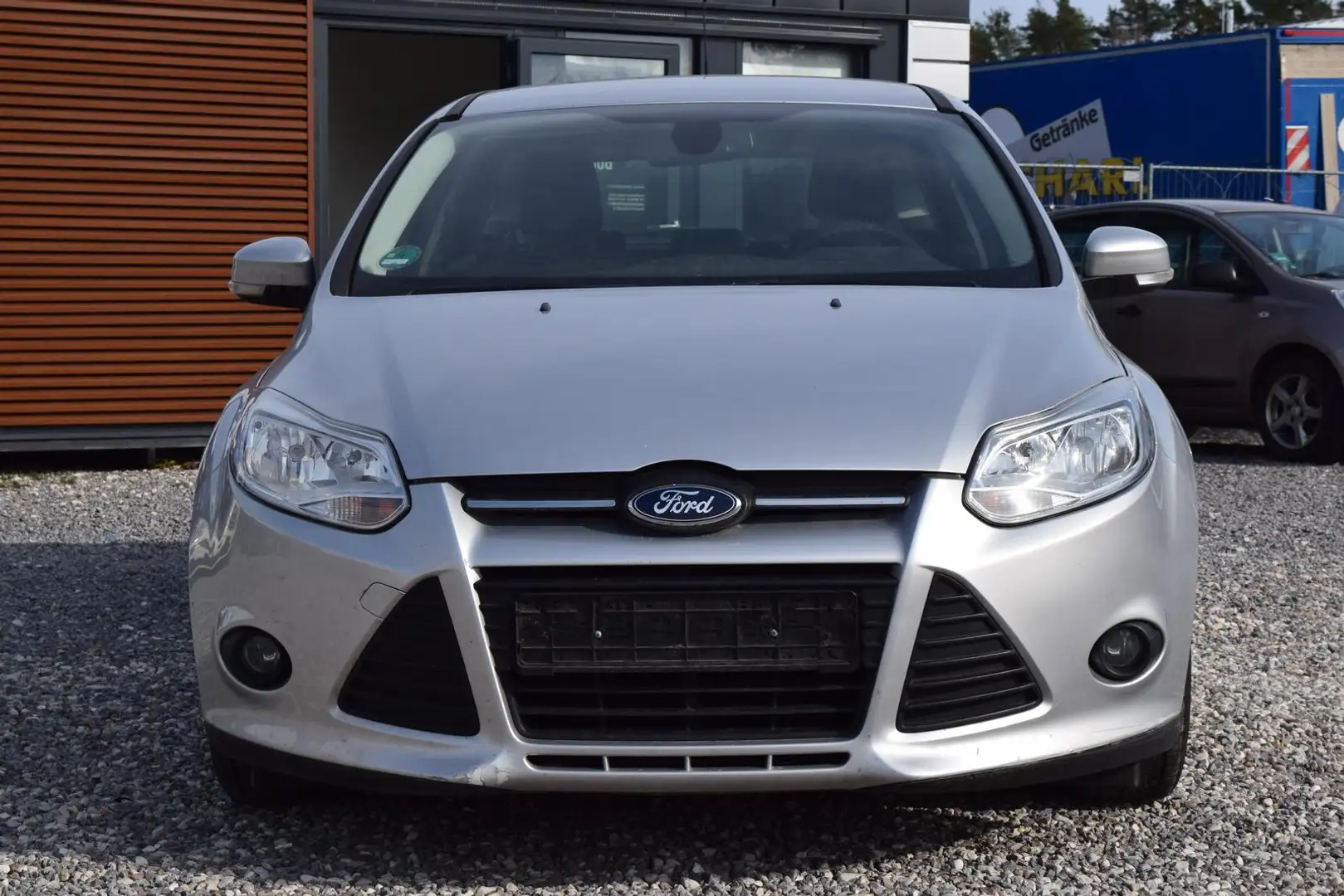Ford Focus Trend 1.6 TDCi *KLIMAAUTO.*SITZHEIZUNG*AHK Plateado - 2