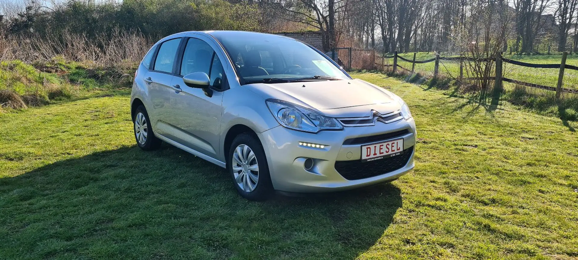 Citroen C3 *Selekti*1.HD*Diesel*Panorama*Klima*Isof*Allwe Silber - 1