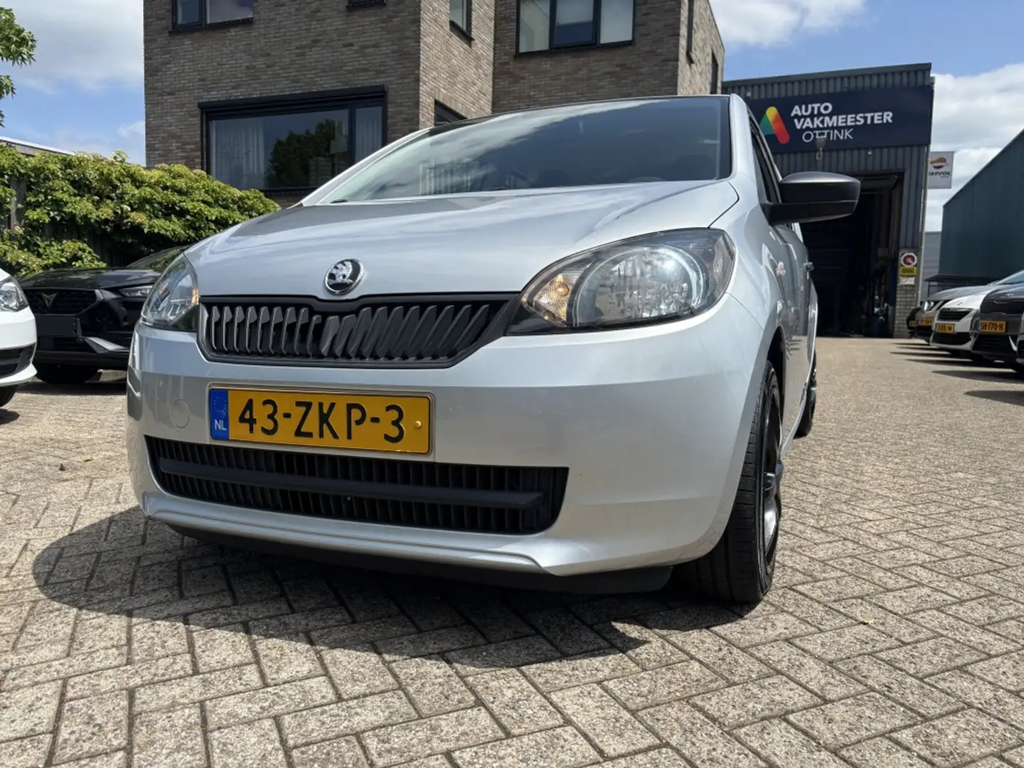 Skoda Citigo 1.0 Grt. Arctic Airco/5deurs/NAVI/elct.ramen Šedá - 2