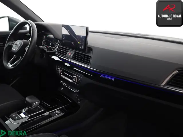 Audi Q5 view 10