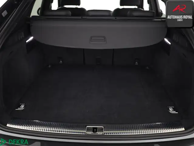 Audi Q5 view 14
