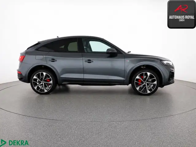 Audi Q5 view 6