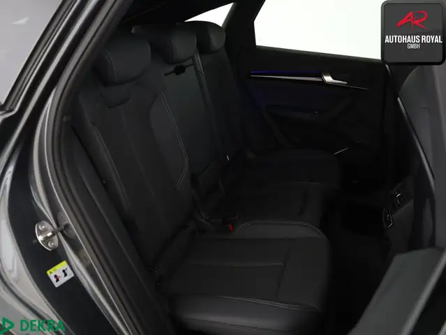 Audi Q5 view 13