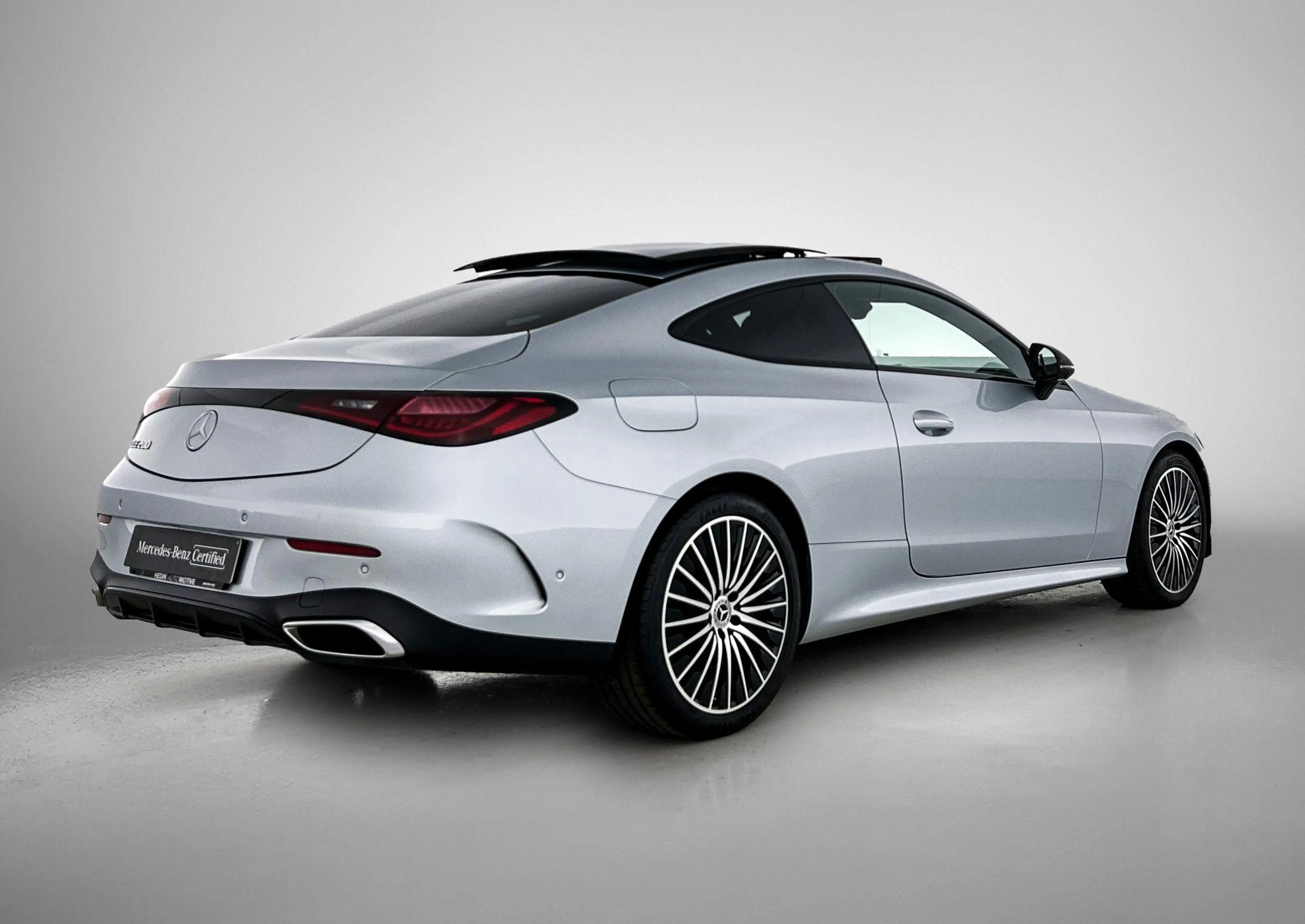 Mercedes-Benz CLE 200 Coupé AMG Line Night Pack | Panoramisch Dak | Dode — photo 2