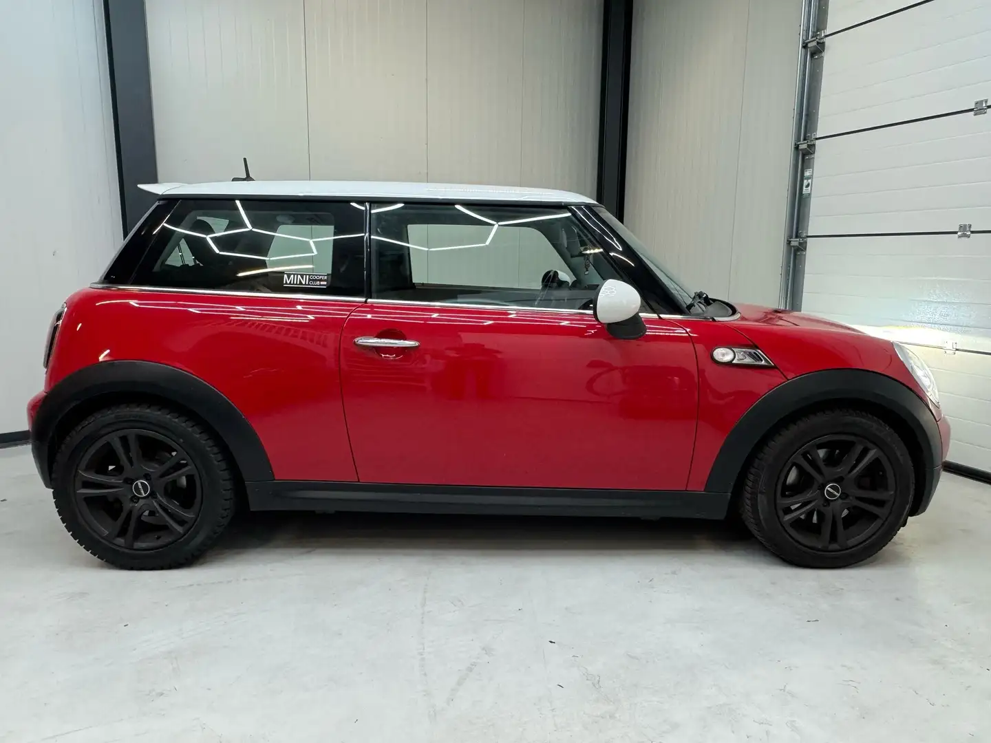 MINI Cooper 1.6 Cooper S Chekmate AUTOMAAT Red - 1